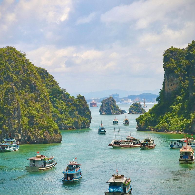 Ha Long Bay: The Magical Beauty of a World Heritage Site